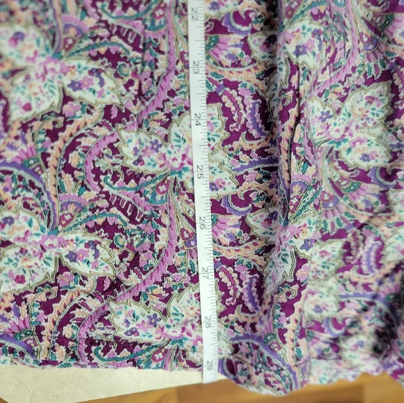 🛒🛍️💥Gently used Blair medium plum scroll midi skirt beautiful purple print - Picture 9 of 10